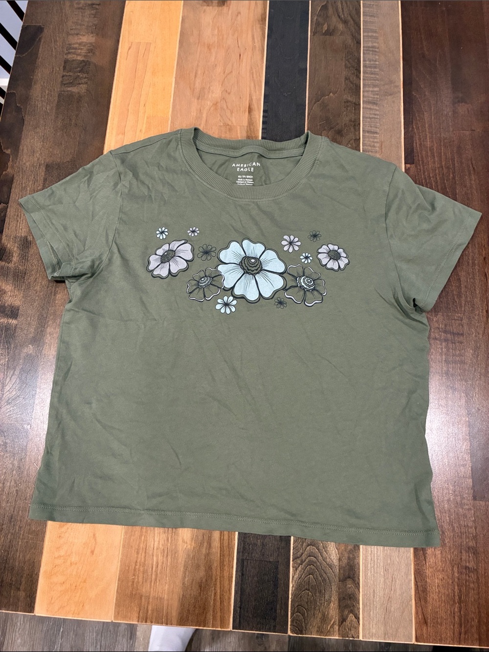 American Eagle Outfitters Olive Green Floral Crop Top